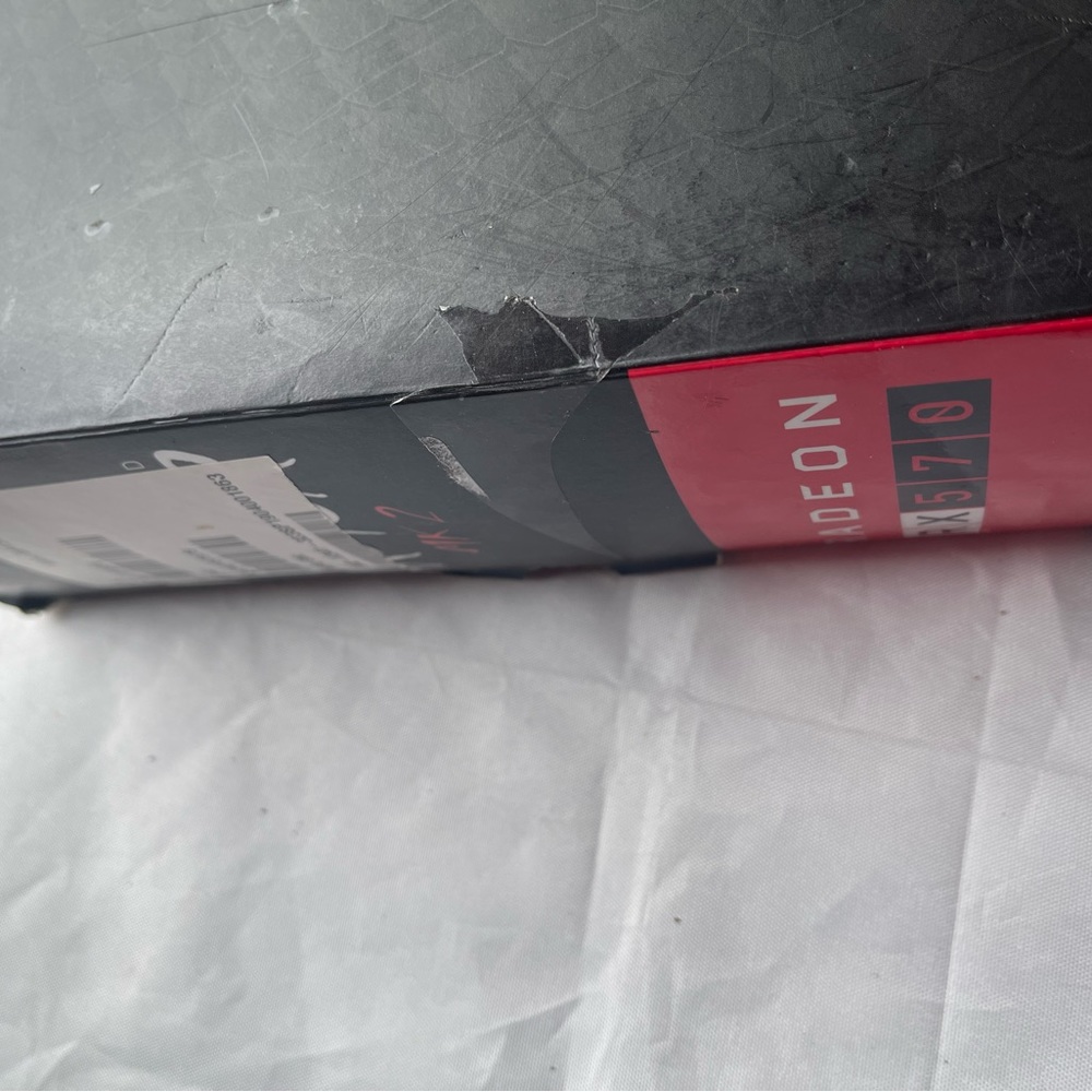 MSI Radeon RX 570 ARMOR MK2 8G OC Graphics Card - Picture 9 of 13